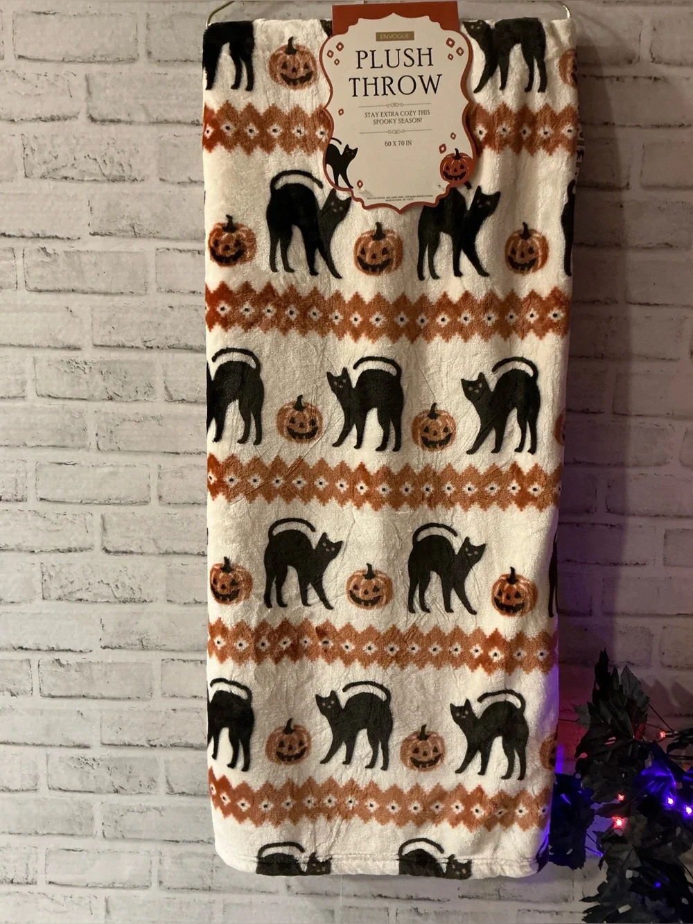 EnVogue Cats and Jack O Lantern Stripe Plush Throw Blanket - 60x70